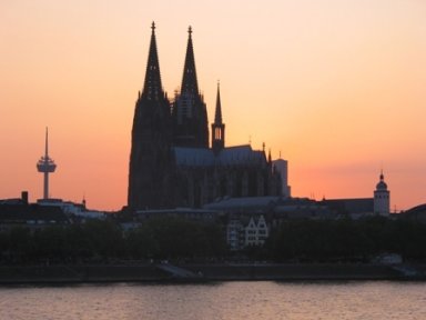 Cologne_Cathedral_Wiki.jpg