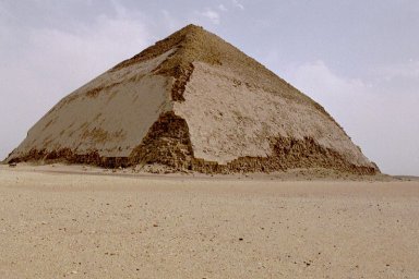 スネフェル王の屈折ピラミッド00px-GD-EG-Saqqara004.jpg