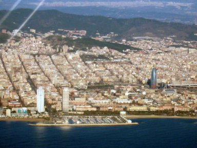 空から見たバルセロナ.jpg