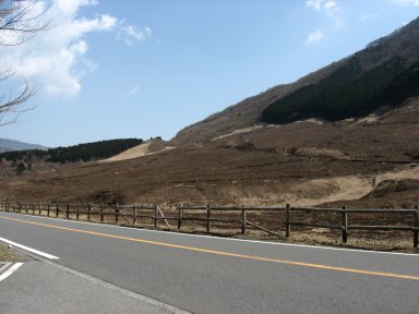 野焼き後の仙石原：Wikipediaからの抜粋.jpg